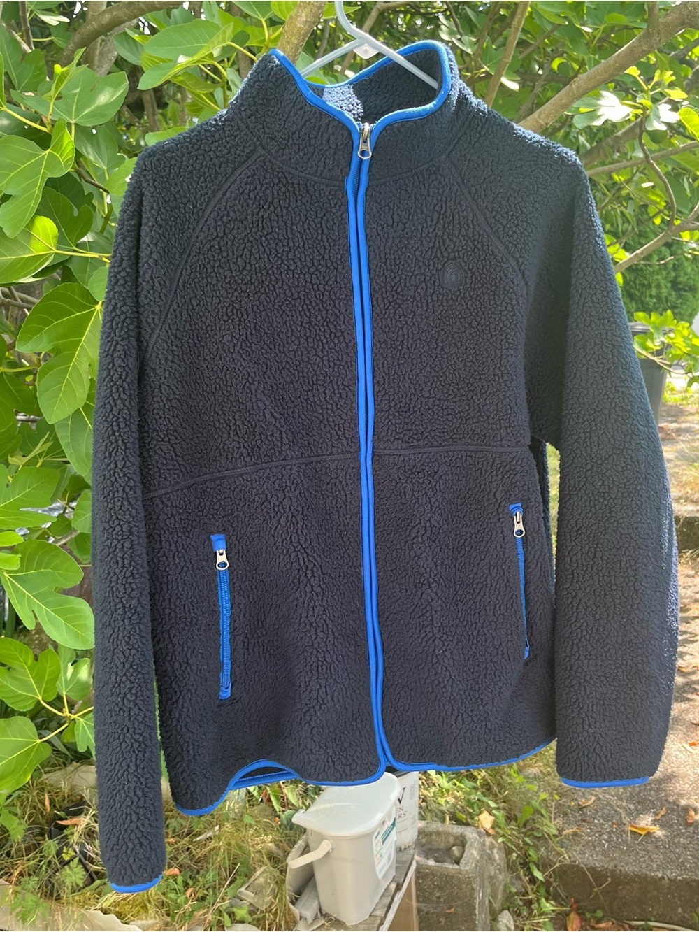 Sierra Designs Fleece Black and Blue Jacket!